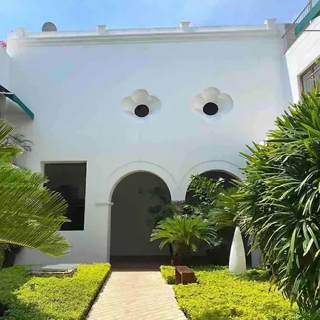 Charming Your Perfect Getaway * Cartagena