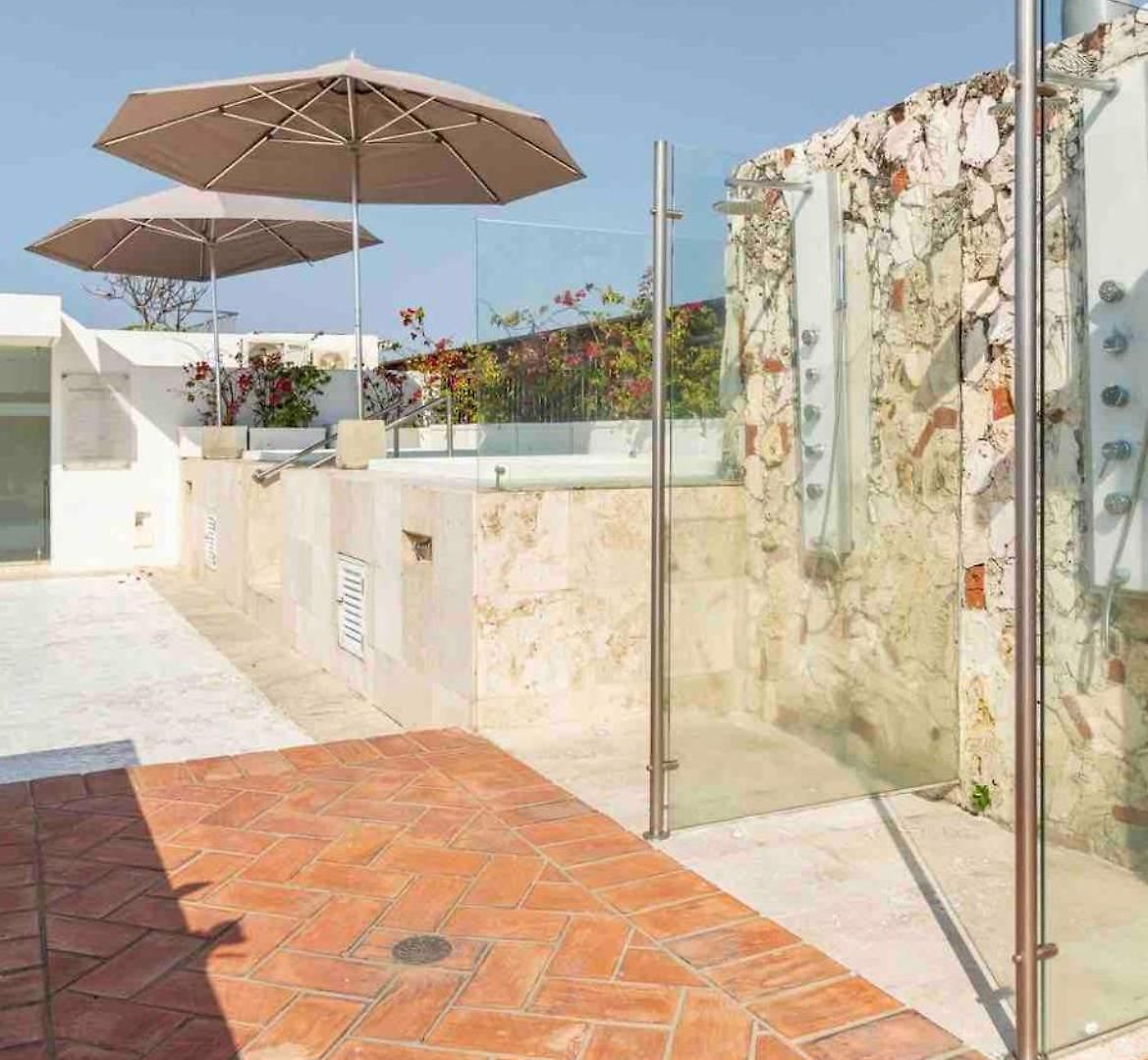 Charming Your Perfect Getaway *